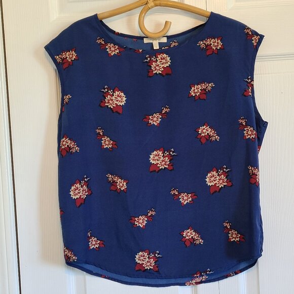 Floral top - Picture 1 of 7